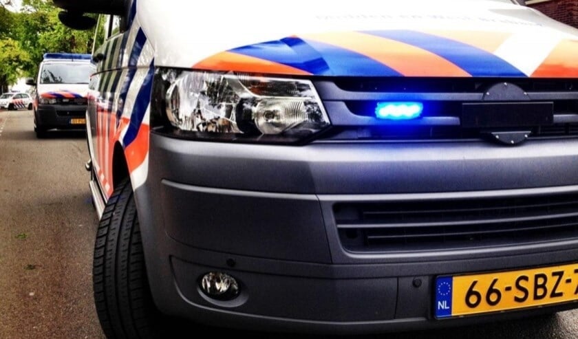 Gewonde en naakte man (21) aangetroffen op Roozenburglaan, mogelijk beroofd