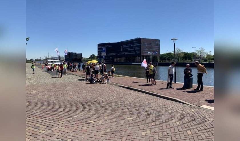 Ook in Middelburg demonstreert grote groep mensen tegen coronamaatregelen