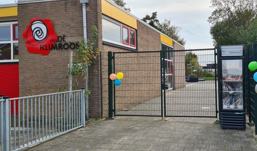 Kinderzwerfboekstation bij De Klimroos feestelijk geopend