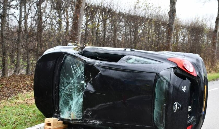 Automobiliste gewond bij eenzijdig ongeval Oudelande