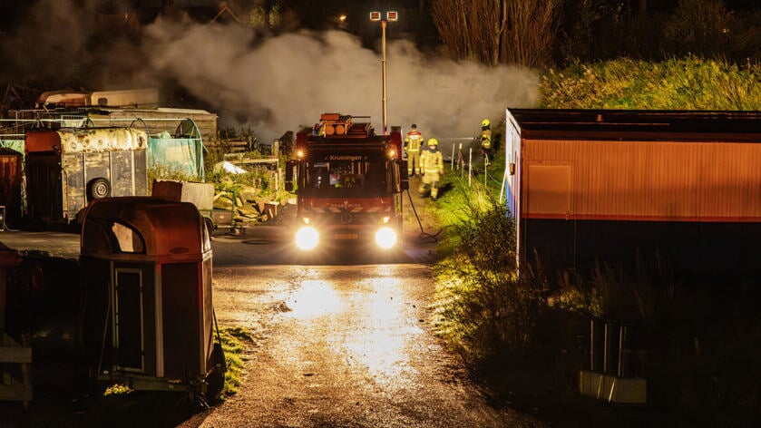 Caravan Hansweert brandt volledig uit: Vermoedelijk aangestoken