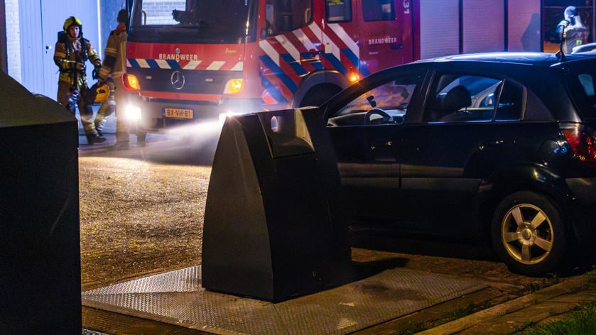 Kleine brand in ondergrondse container aan de Lieftinckstraat