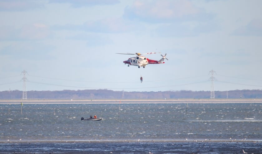 Helikopter ingezet bij reddingsactie Oosterschelde