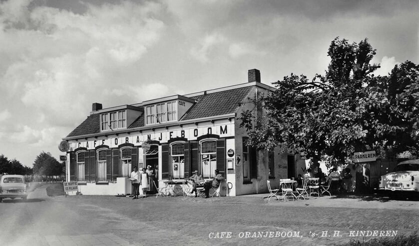 Café-restaurant De Oranjeboom viert 85-jarig bestaan; bestellen bij 'Lau' kan nog steeds