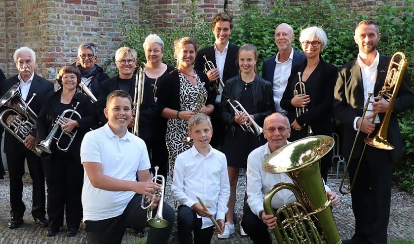 Apollo Brass sluit muziekjaar af met zomerconcerten in Domburg en Aagtekerke