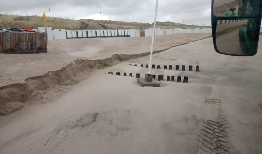 Hoog water Walcherse stranden bezorgt Strandexploitatie Veere veel werk