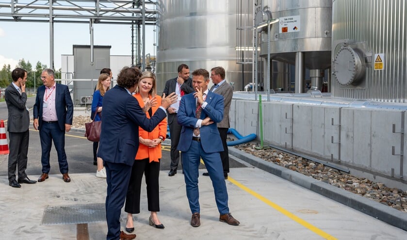 Demissionair minister Schreinemacher bezoekt duurzame en innovatieve bedrijven in Zeeland
