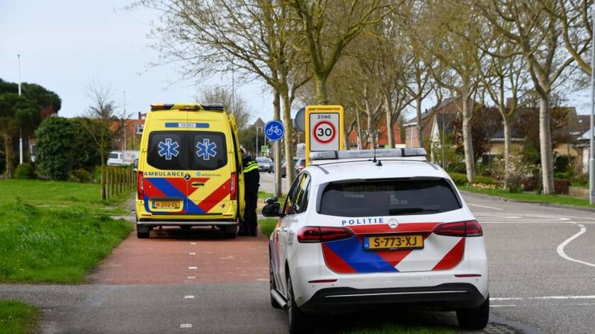 16-jarige scooterrijder wordt geschept en breekt sleutelbeen in Zoutelande