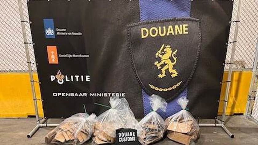 Kilo’s cocaïne op strand gevonden