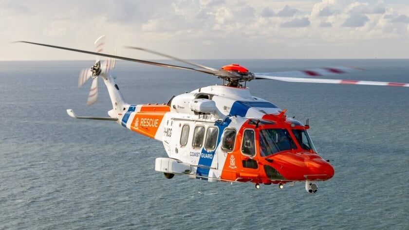 Reddingdemonstratie op Banjaardstrand in Kamperland
