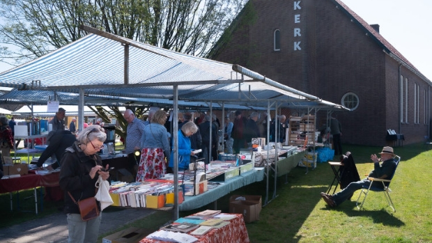 Sneupen op de Boekenmarkt