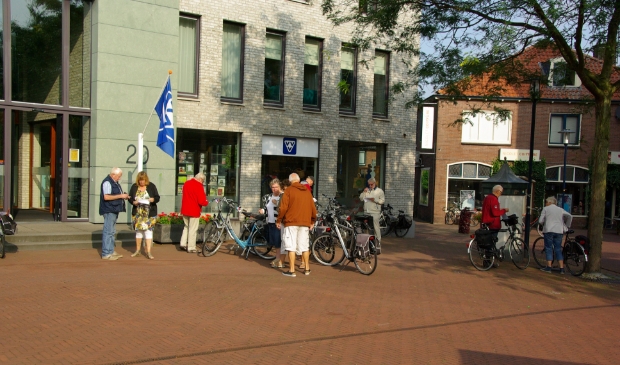 deelnemers fietsvierdaagse voor VVV Ruurlo