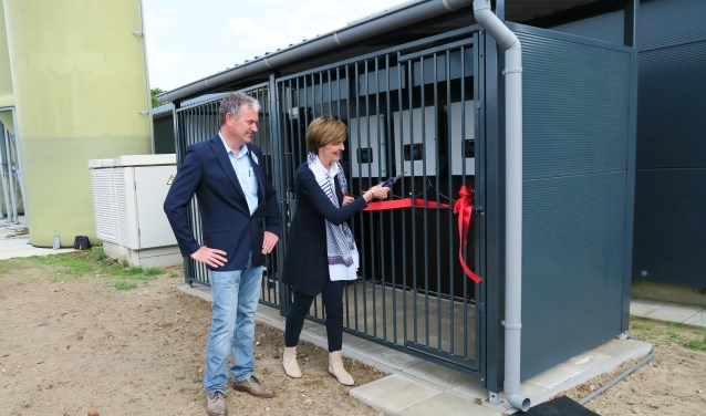 De officiële opening van ‘Zonnig Zieuwent’ door burgemeester Annette Bronsvoort.