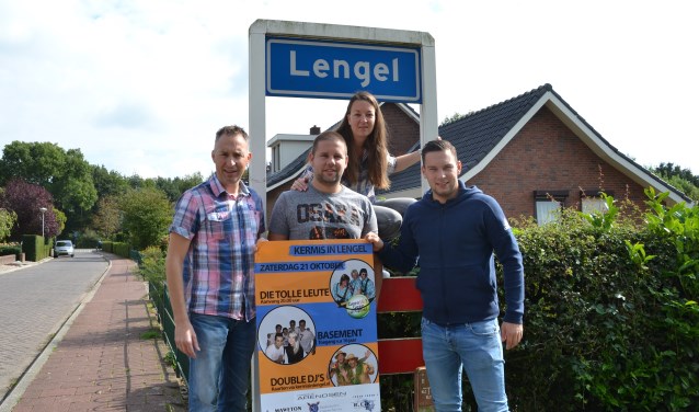 De commissie Kermis in Lengel (vlnr) Bas Kock, Mark en Marjon Römer en Wouter Giesen. Foto: PR