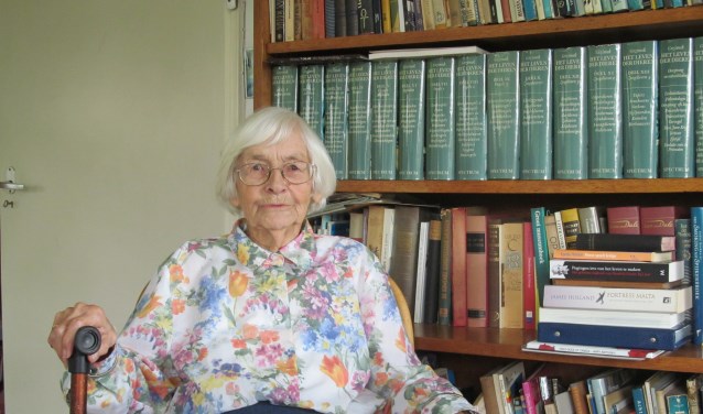 Truus Krijnen (97) zat tien jaar in de gemeenteraad van Doetinchem. Foto: Bert Vinkenborg