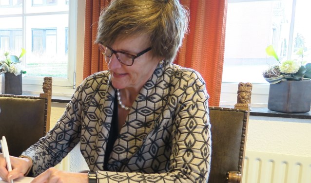 Burgemeester Annette Bronsvoort is namens Oost Gelre lid van het Algemeen Bestuur Regio Achterhoek. Foto: Theo Huijskes