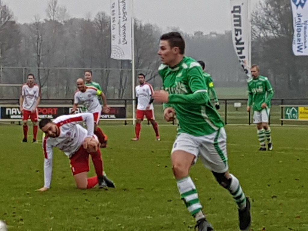 AD'69 knokt tot laatste minuut tegen koploper. Foto: PR
