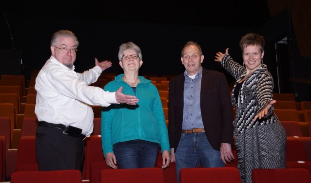 Van links af Piet van der Sanden, Mariëtte Custers, Ton Menke en Elske te Lindert. Foto Frank Vinkenvleugel