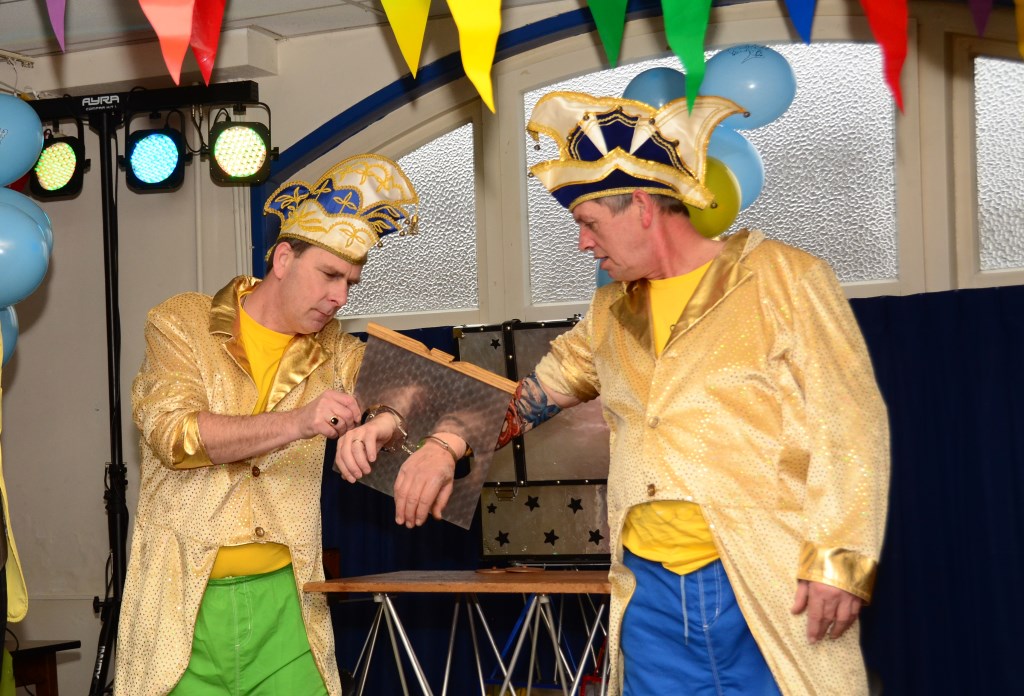 Grote bengels Alex en Eddy zijn onlosmakelijk verbonden met het Bengelbal, maar nemen toch afscheid. Foto: Achterhoekfoto.nl/Paul Harmelink