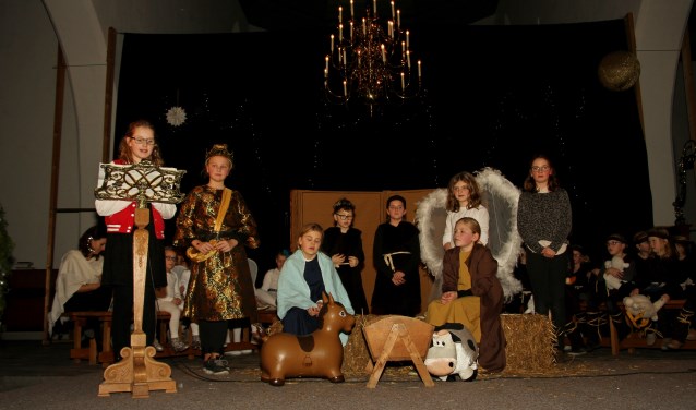 Iedereen uit het kerstverhaal keert terug in het boek als een kind het wil lezen. Foto: Achterhoekfoto.nl/Liesbeth Spaansen
