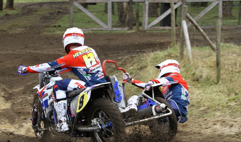 Hermans/van Gaalen tijdens de persdag in Oldebroek. Foto: Freddy Driezes
