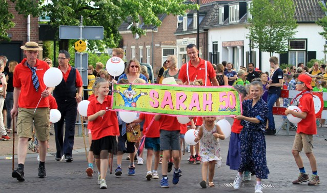 Groep vier van school De Vordering won de orginaliteitsprijs op de slotavond van de vierdaagse. Foto: Johan Bolink.