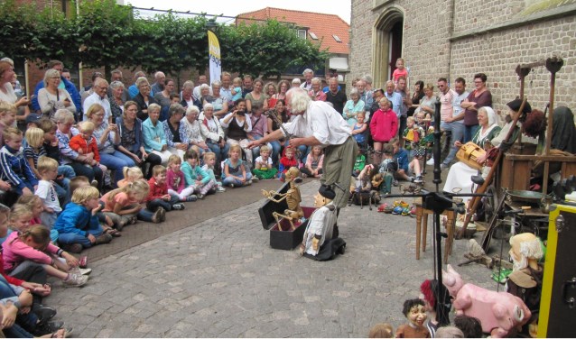 Plansjet houdt veel publiek bezig. Foto: PR