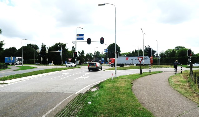 De veel besproken kruising Zieuwentsweg richting Lichtenvoorde. Foto: Theo Huijskes