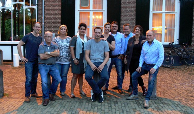 Bestuurs- en werkgroepleden van de ondernemersvereniging Hummelo, Keppel en Drempt. Foto: Rinus Rabeling