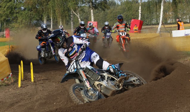 Marco Leerink pakt kopstart en wint. Foto: Henk Teerink