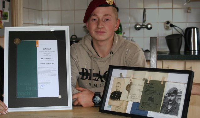 Rigilio met rechts zijn overgrootvader en opa als militair. Foto: Jos Betting