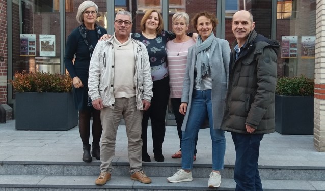 Vlnr. Anita Overkamp-Altink, Ali Aabed, Khozama Ibrahim, Marja Kooning, Rianne en Johnny Janssen. Foto: PR