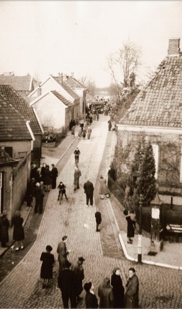 De overval op de Chr. Geref. Kerk in Aalten. Foto: J.H. Bennink