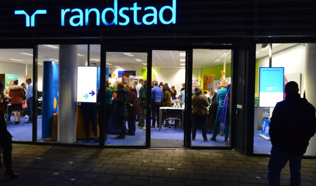 Drukte bij Randstad Doetinchem. Foto: Stephanie Krabbenborg