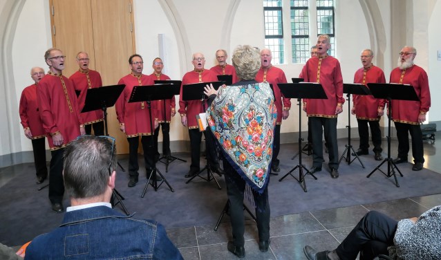 Cantores Versicolores treedt op in 't Brewinc, bij het Seniorenontmoetingspunt. Foto: PR