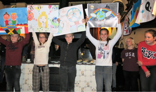 De drie winnaars, v.l.n.r.: Cees Cremers, Elke Smits, Nick Jurrius en Meijke Jacobs. Foto: PR