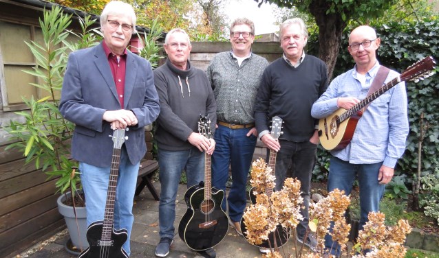 GoedVolk bestaat uit Hans Beernink, Wim Jansen, Frans van Gorkum, Stef Geurtzen en Henk Westerveld. Foto: Josée Gruwel