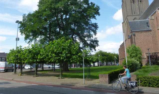 Het verleggen van de weg is een van de heikele punten van het centrumplan. Foto: PR