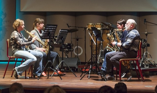 Het saxofoonensemble onder leiding van docent Liane Kuiper. Foto: PR