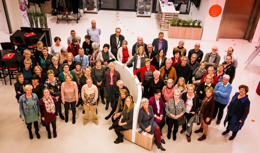 De bibliotheek West Achterhoek zette vrijwilligers in het zonnetje. Foto: Edwin van de Graaf