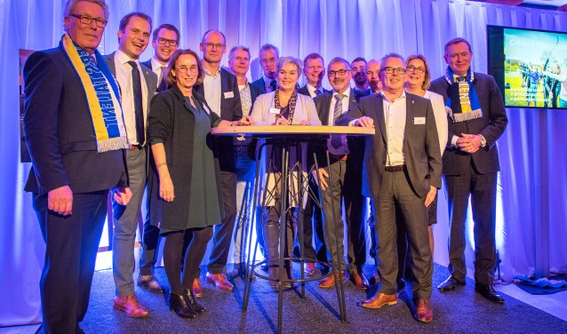 Het contract voor de samenwerking werd woensdag getekend. Foto: Jaap Zoet