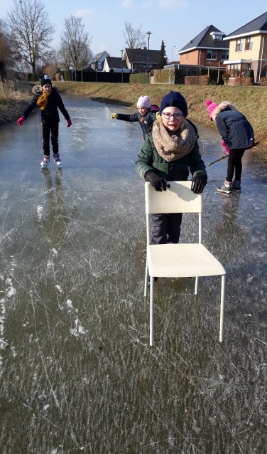 Schaatsen op de Schouwgraaf in Ulft. Foto: PR