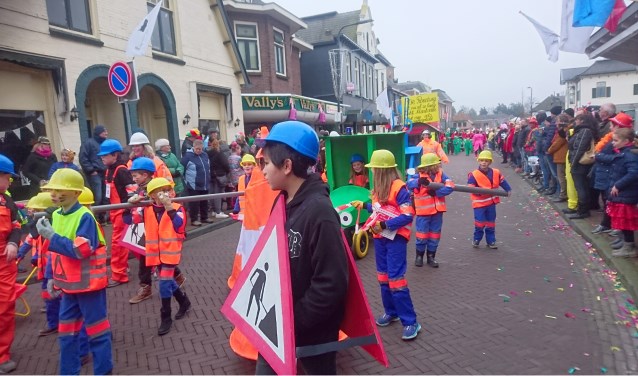 Kinderen van OBS Markvelde laten van zich horen tijdens carnaval. Foto: PR Markvelde