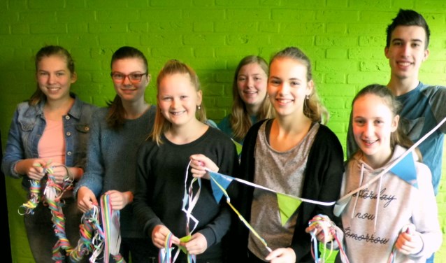 De leerlingen maken er samen een feestje van. Foto: Eva Schipper