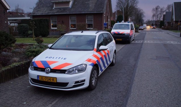 politie doet inval in woning vanwege handel in harddrugs | gelderse