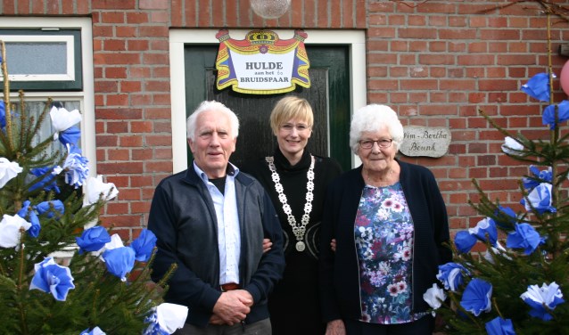Het diamanten paar Wim en Bertha Beunk. Foto: PR