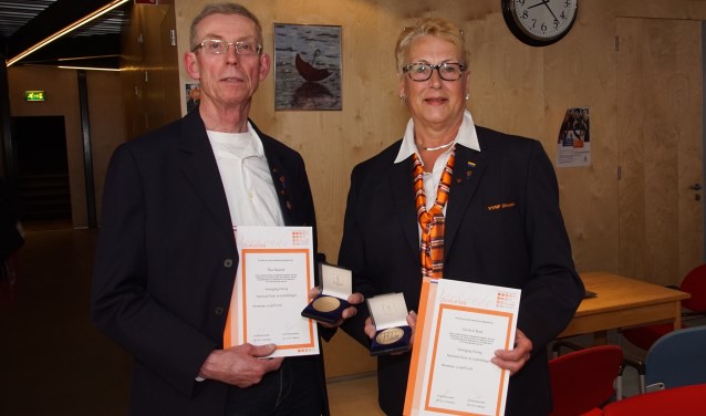 Theo Bussink en Gerrie te Beest. Hans Wossink was niet aanwezig. Foto: Frank Vinkenvleugel