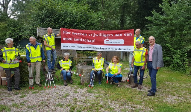 Zwerfafvalbrigade Natuurpark Overstegen. Foto: PR