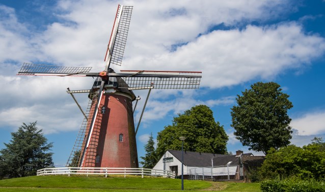 Gerritsens Molen in Silvolde, met ernaast gelegen Ons Pakhuus. Foto: Henk van Raaij