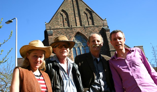 Hans Driesten 4 Blues bestaat uit (v.l.n.r.): Carla Wassenaar, Hans Driesten, Peter Beemsterboer en Rob Nijenhuis. Foto: Queen Elien